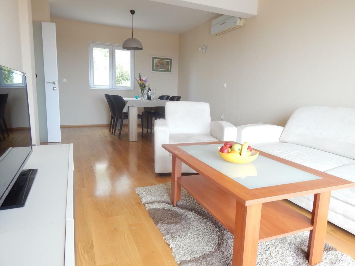 Apartman Karlo Apartment Makarska Bagian luar foto